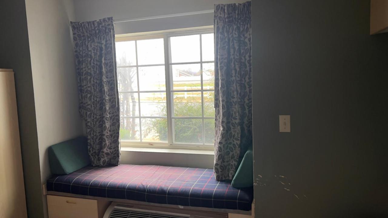 America's Value And - Hotel 2*