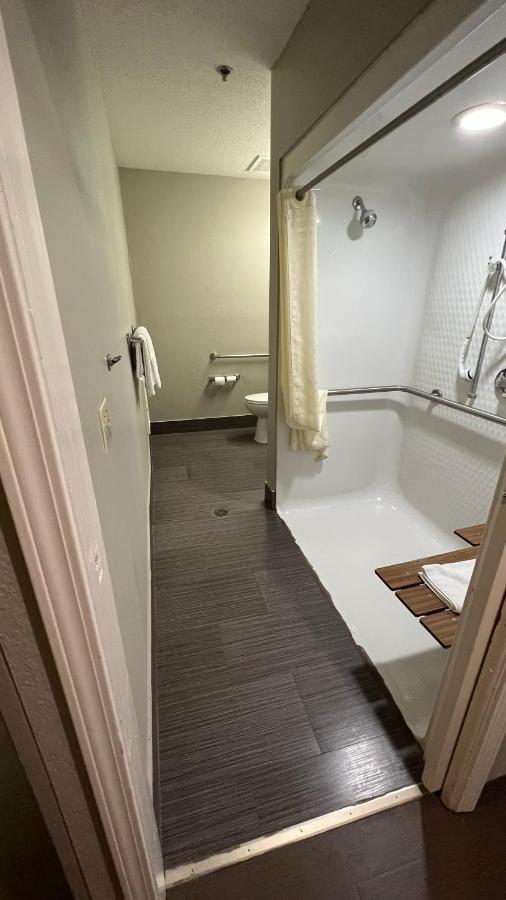 America's Value And - Hotel Jackson
