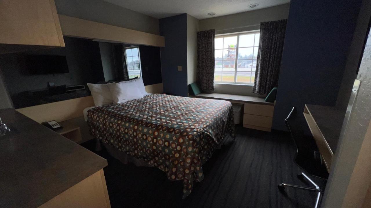 Hotel America's Best Value And - 2*